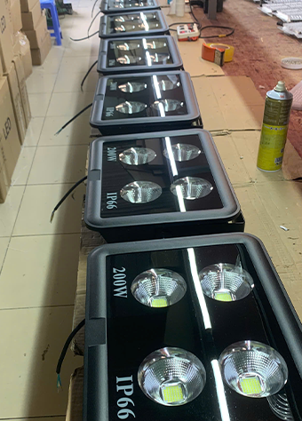 pha chen 200w chữ nhật b