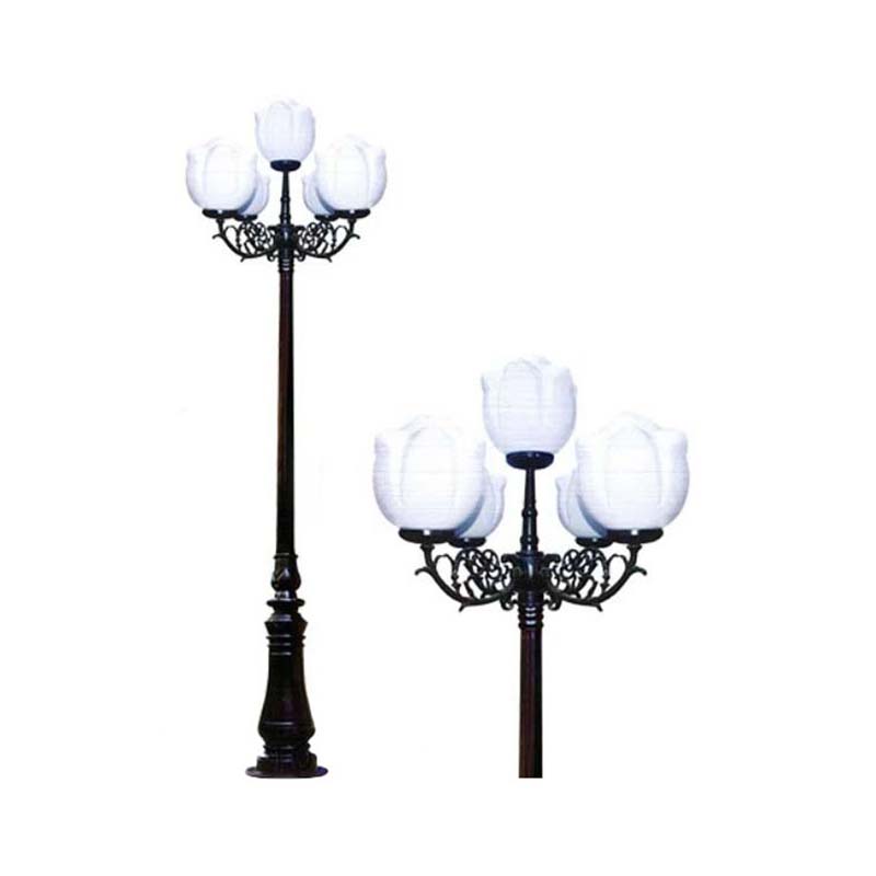 đèn bóng sen trụ cột