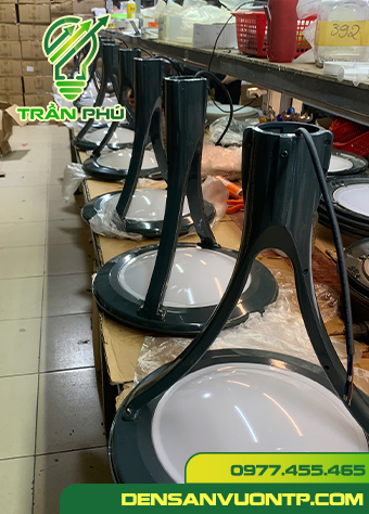 Moony d đèn trụ sân vườn Moony