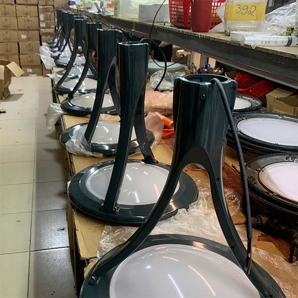 đèn cột Moony b