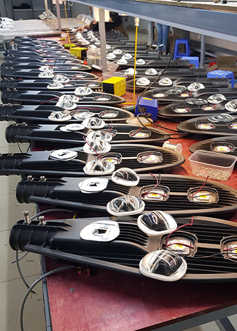 lá 100w a đèn đường led hình lá 100w Trần Phú