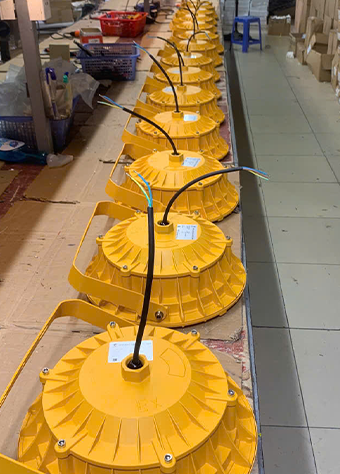 xuong chong no 100W d