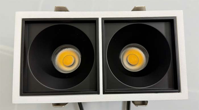 Đèn LED Downlight hình vuông 2 mắt a