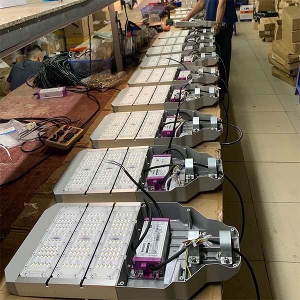 module 7 có vạch ảnh trắng a